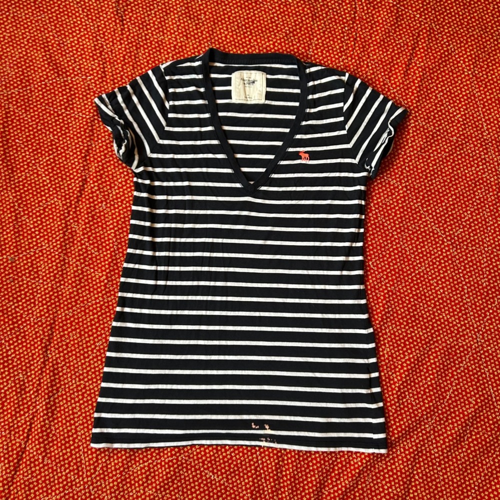 Abercrombie & Fitch Womens Navy Blue White Striped V-Neck T-Shirt Size M